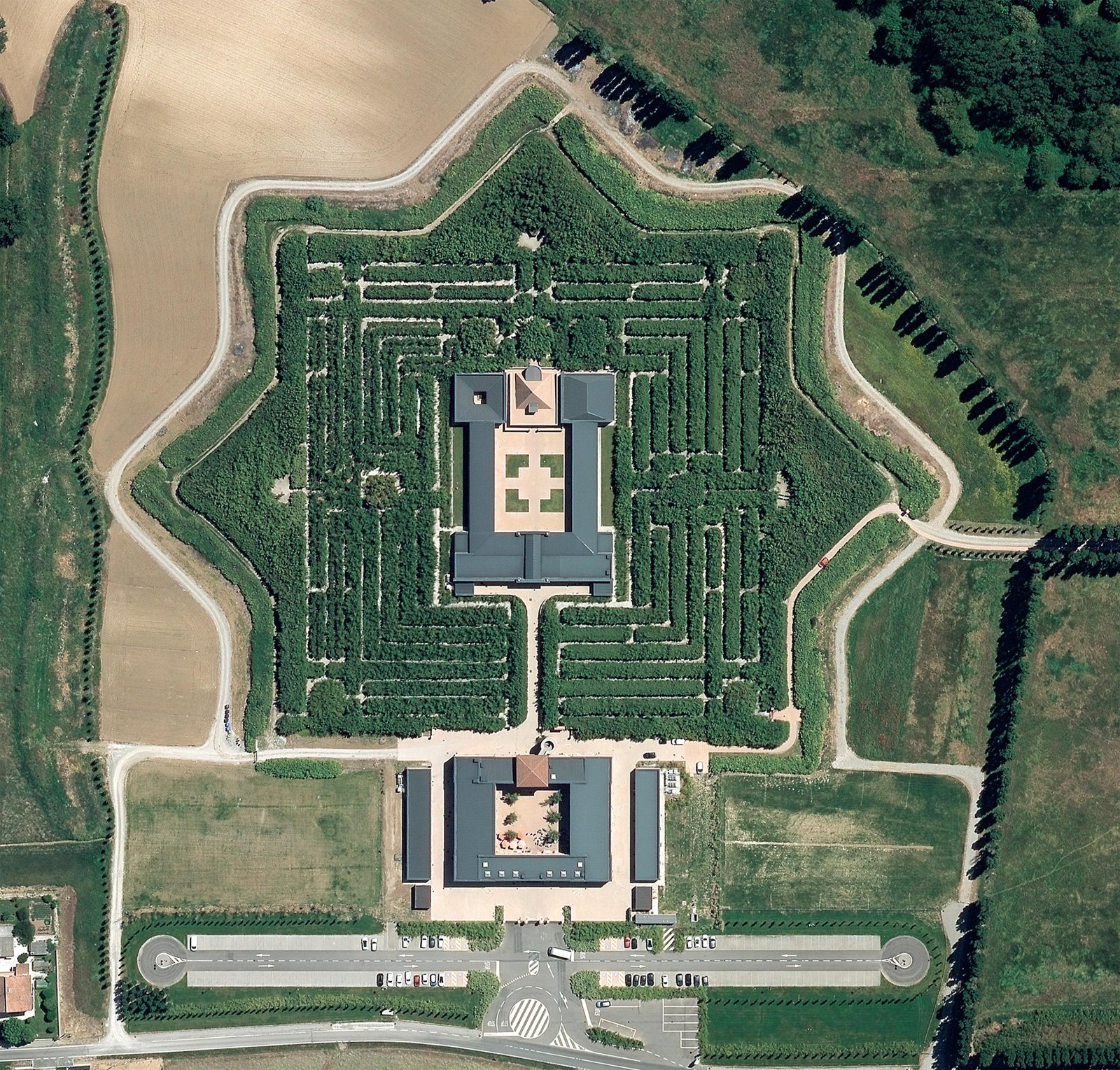 Das Labyrinth des Freimaurers - 121 | Secret World Trip Planner