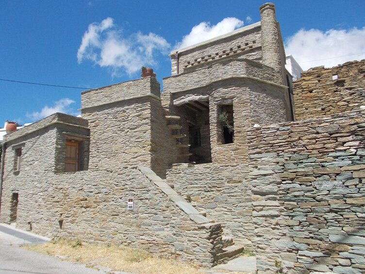 Kykladen-Olivenmuseum in Andros — Pitrofos