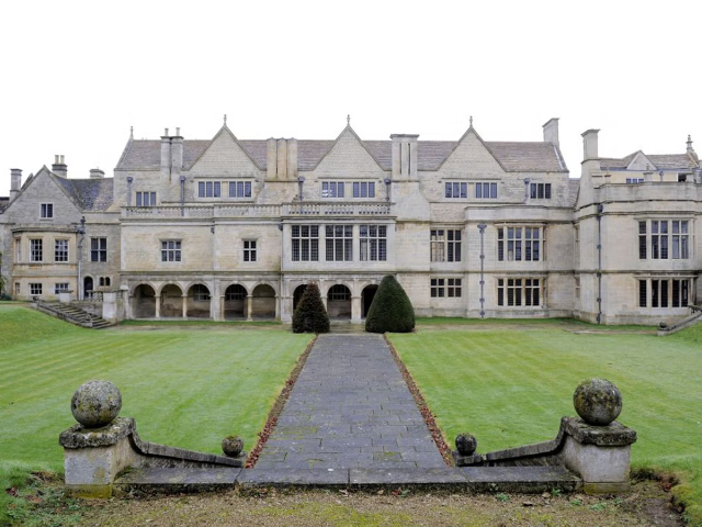 Schloss Apethorpe - Apethorpe | Secret World Trip Planner