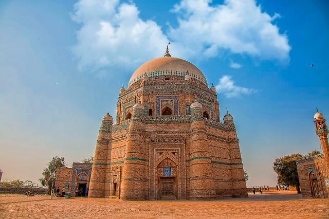 Mausoleum of Shah Rukn-e-Alam - Multan | Secret World Trip Planner