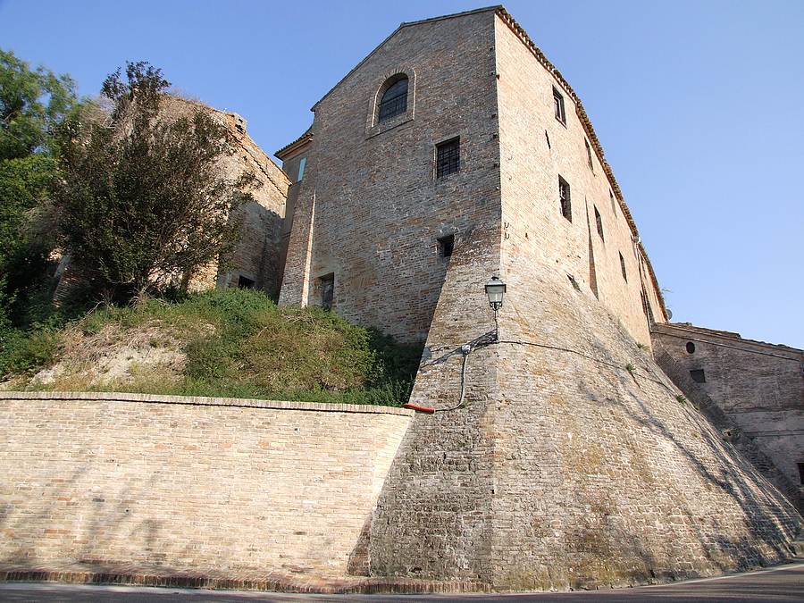 Κάστρο Pelagallo και Monte Vidon Combatte - Monte Vidon Combatte | Secret World Trip Planner