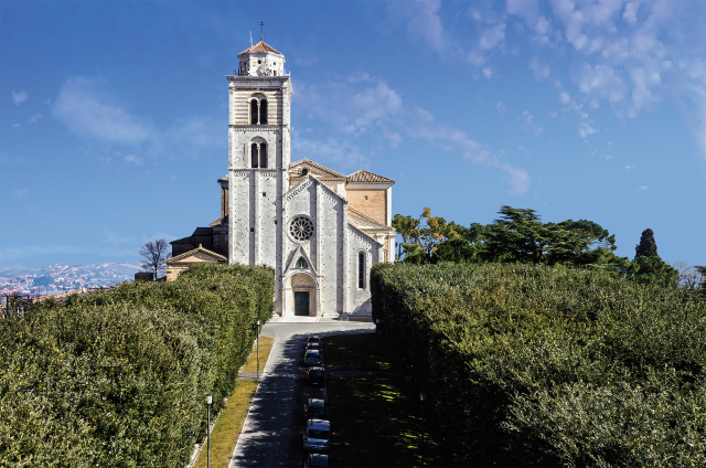 圣玛丽亚苏泰大教堂 - Fermo | Secret World Trip Planner