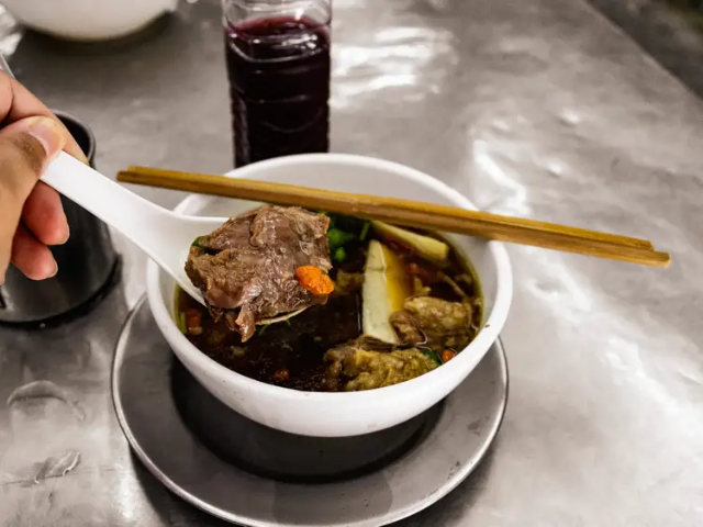 Half-Century-Old Soup - Khet Watthana | Secret World Trip Planner