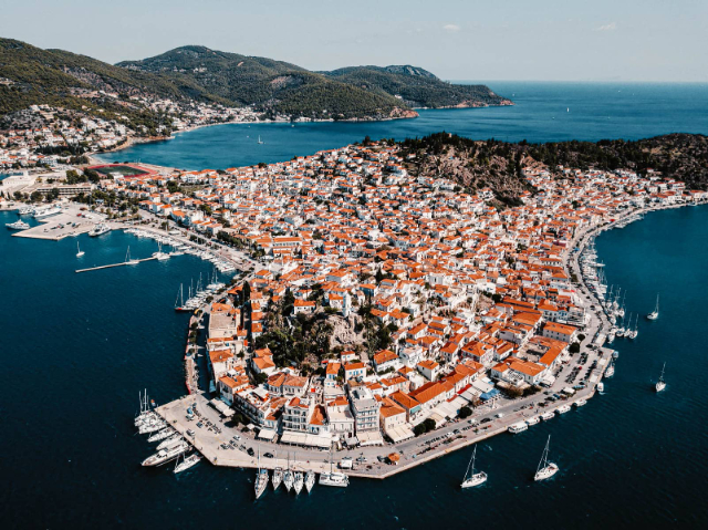 Die Insel Poros - Poros | Secret World Trip Planner