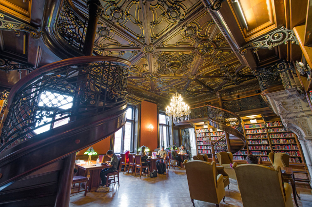 Biblioteca metropolitana Ervin Szabó - Budapest | Secret World Trip Planner