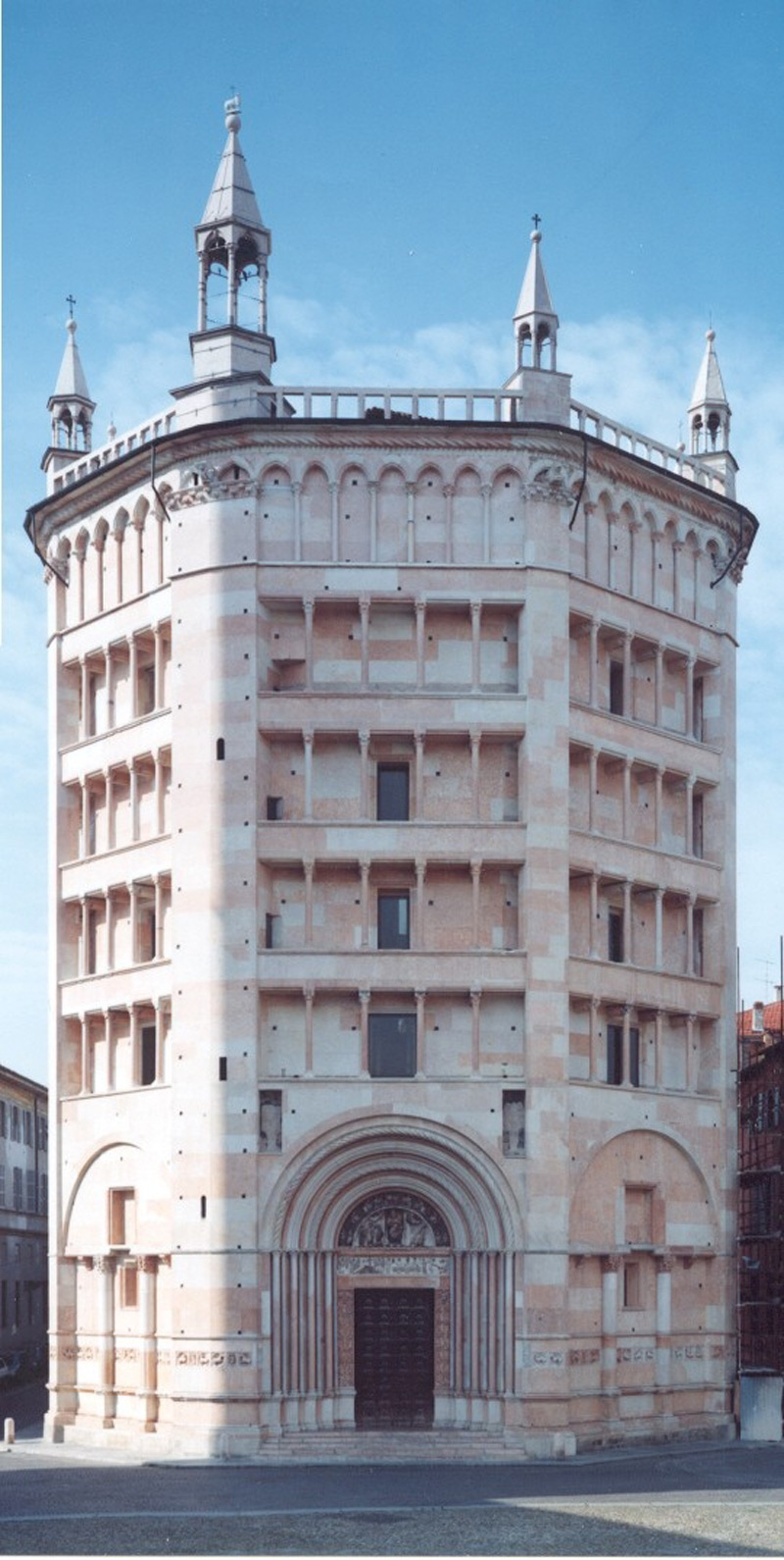 ಪಾರ್ಮಾದ ಬ್ಯಾಪ್ಟಿಸ್ಟರಿ - Parma | Secret World Trip Planner