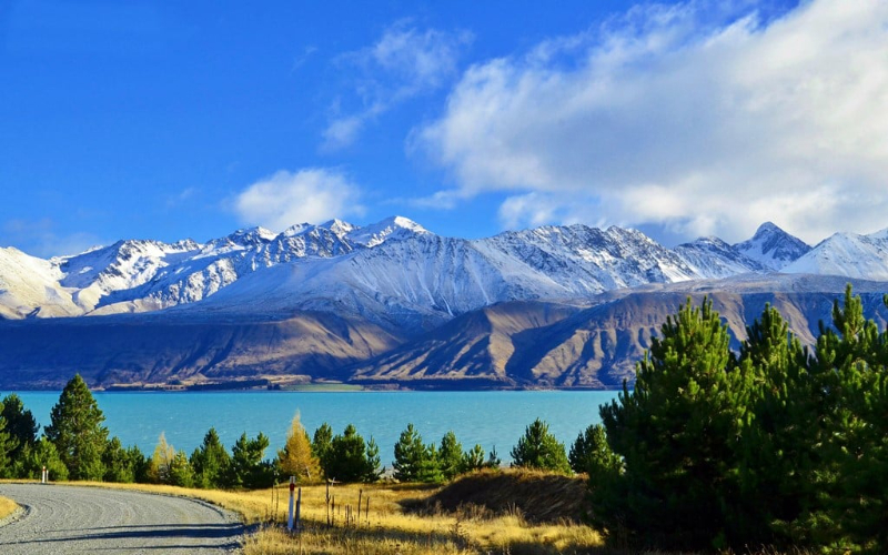 Lago Pukaki - Lake Pukaki | Secret World Trip Planner