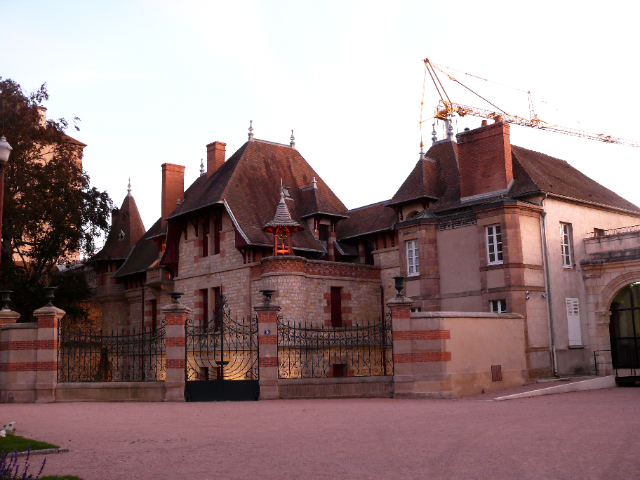 Louis-Mantin-Museum - Moulins | Secret World Trip Planner