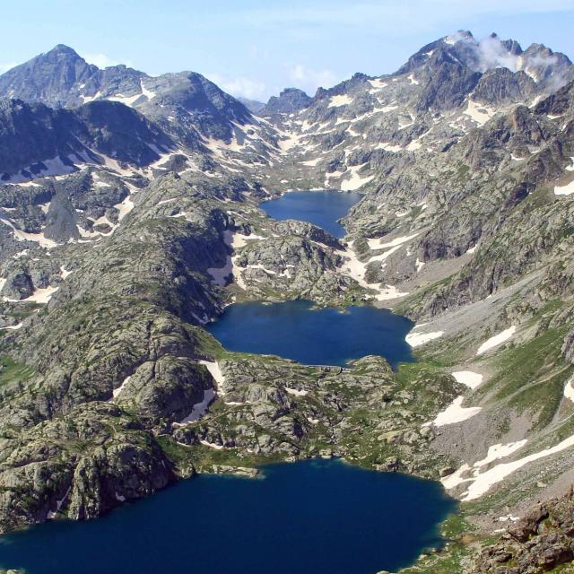 The Valley of Wonders: — Tenda