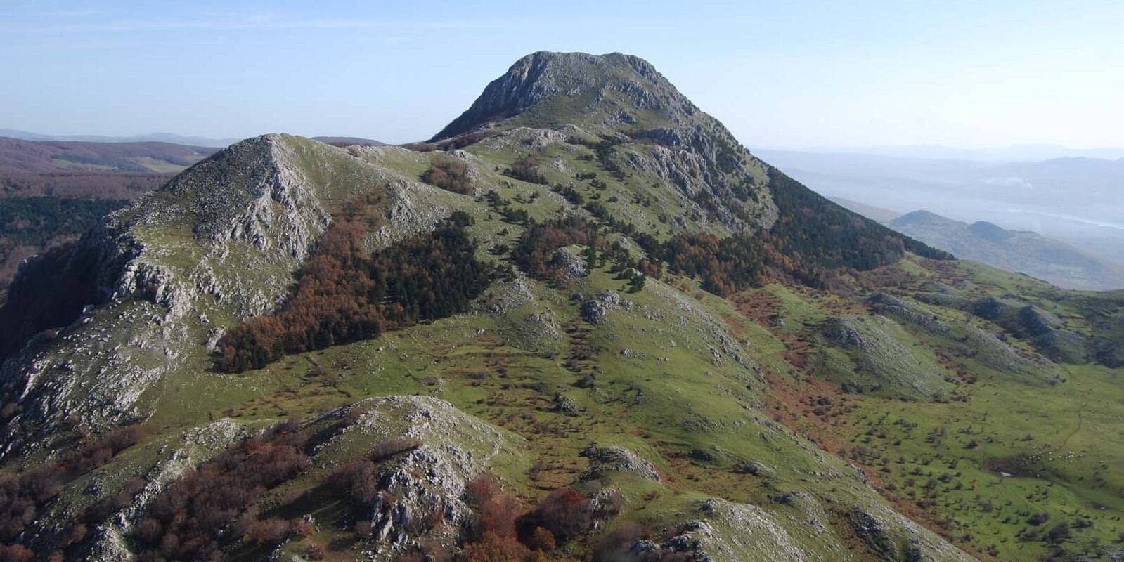 Monte Viggiano (1723 m.), in het hart van het Apennijnse Nationaal Park Luc - Viggiano | Secret World Trip Planner