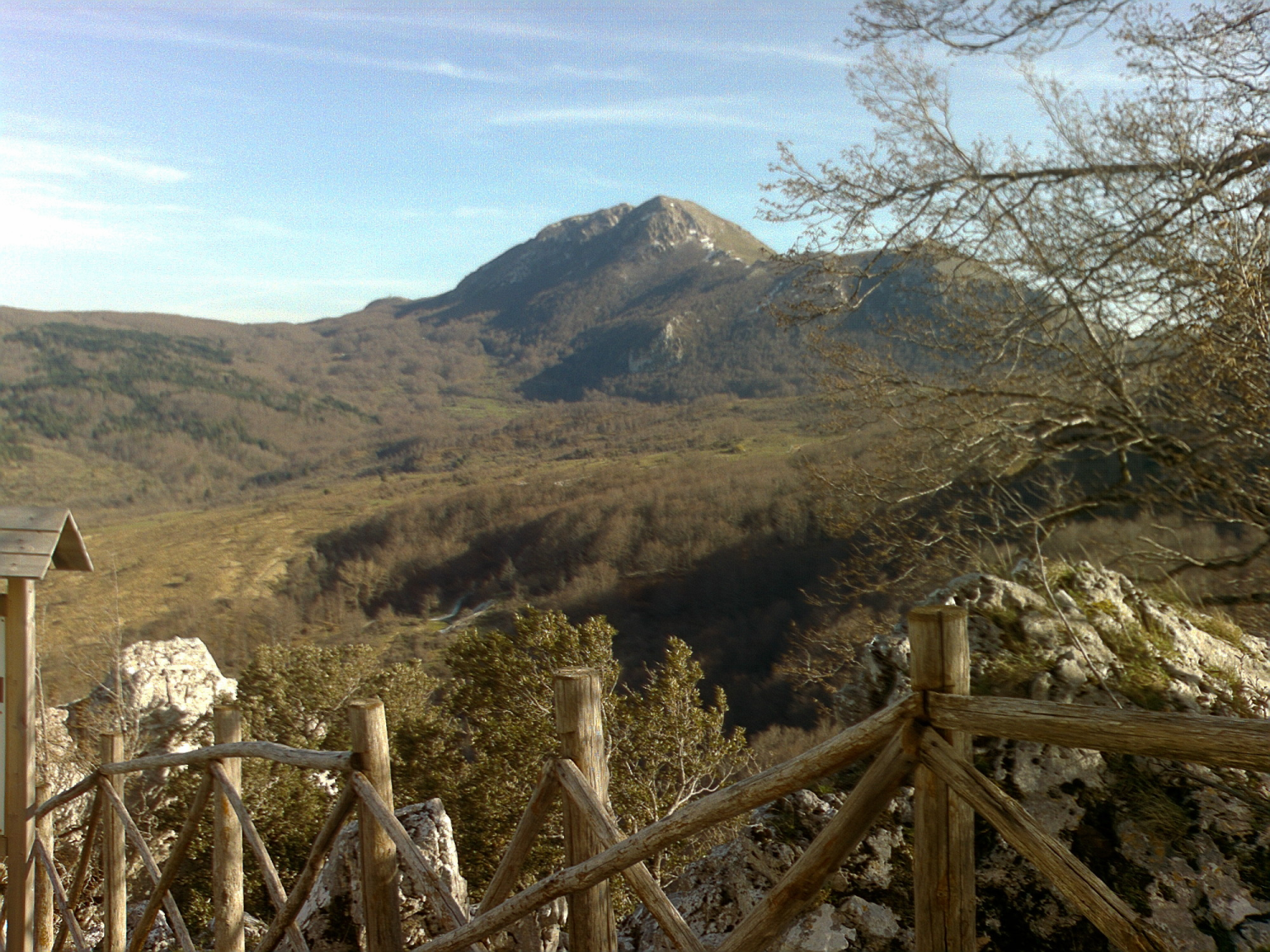 Monte Viggiano (1723 m.), in het hart van het Apennijnse Nationaal Park Luc - Viggiano | Secret World Trip Planner