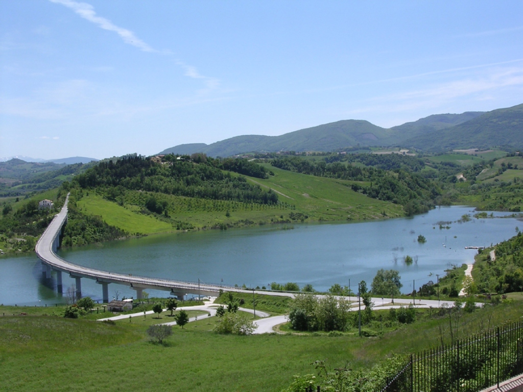 Cingoli-See - Lago di Cingoli | Secret World Trip Planner