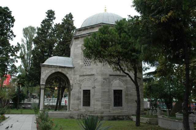 Tomb of Hayreddin Barbarossa — Beşiktaş Cd. No:8