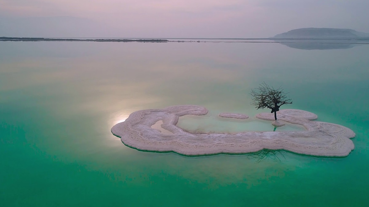 The salt island of the Dead Sea — Ein Bokek beach