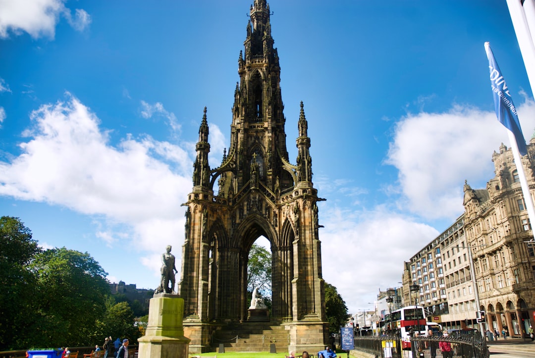 Scott-Denkmal - E. Princes St Gardens | Secret World Trip Planner