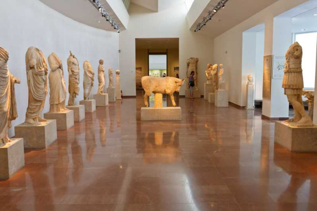 Archäologisches Museum von Olympia - Archaia Olympia | Secret World Trip Planner