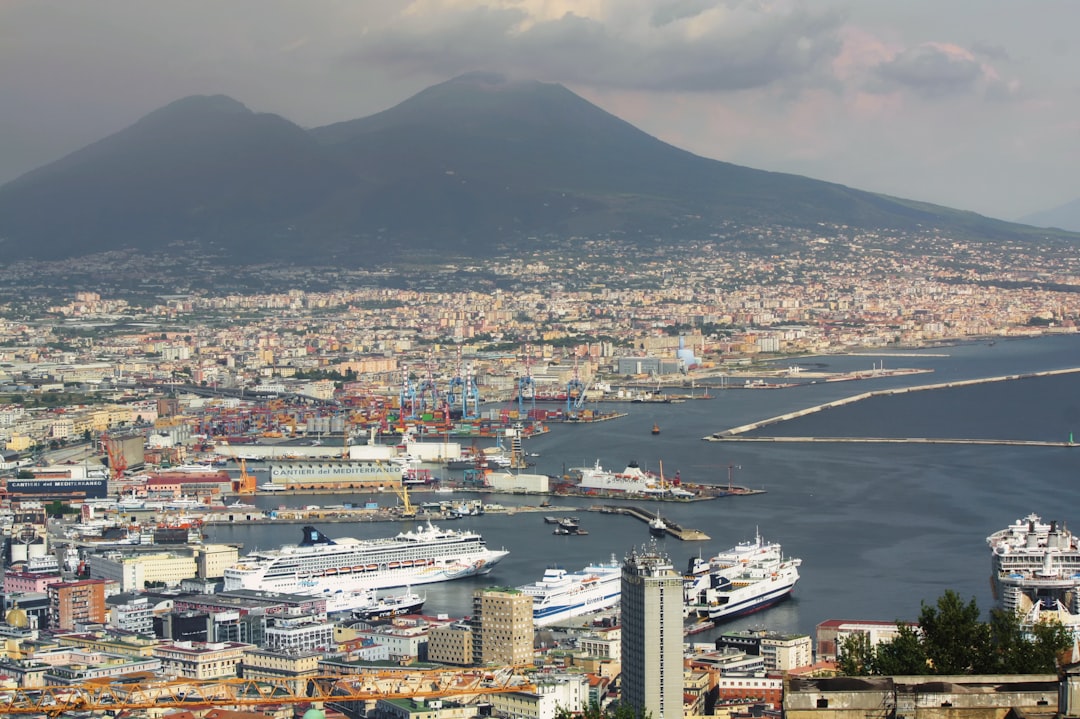 Naples და ახალი პლანეტარიუმის Of Città della Scienza - Napoli | Secret World Trip Planner
