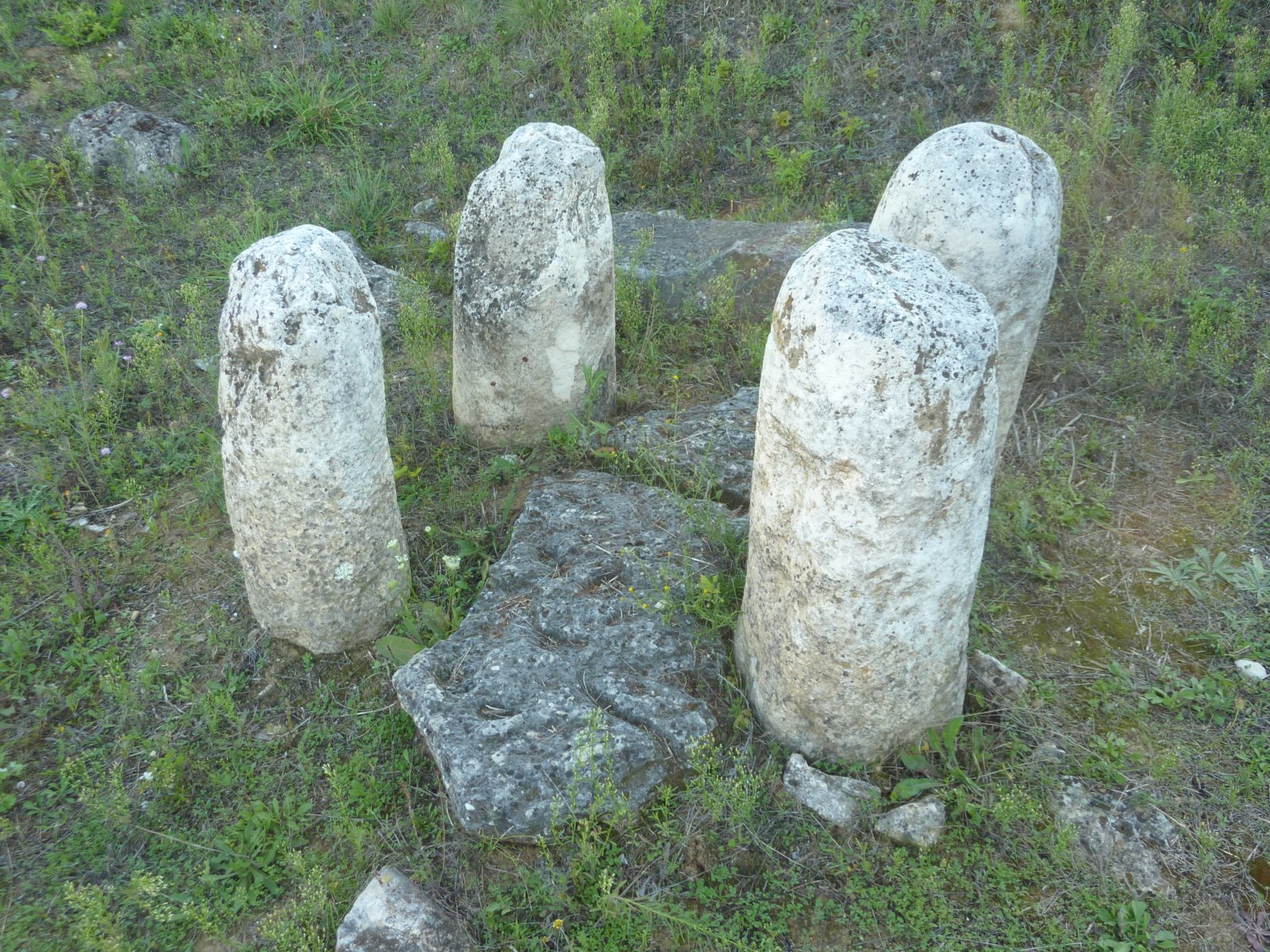 Abruzzo | Fossa Necropolis - Via S. Massimo d'Aveja | Secret World Trip Planner