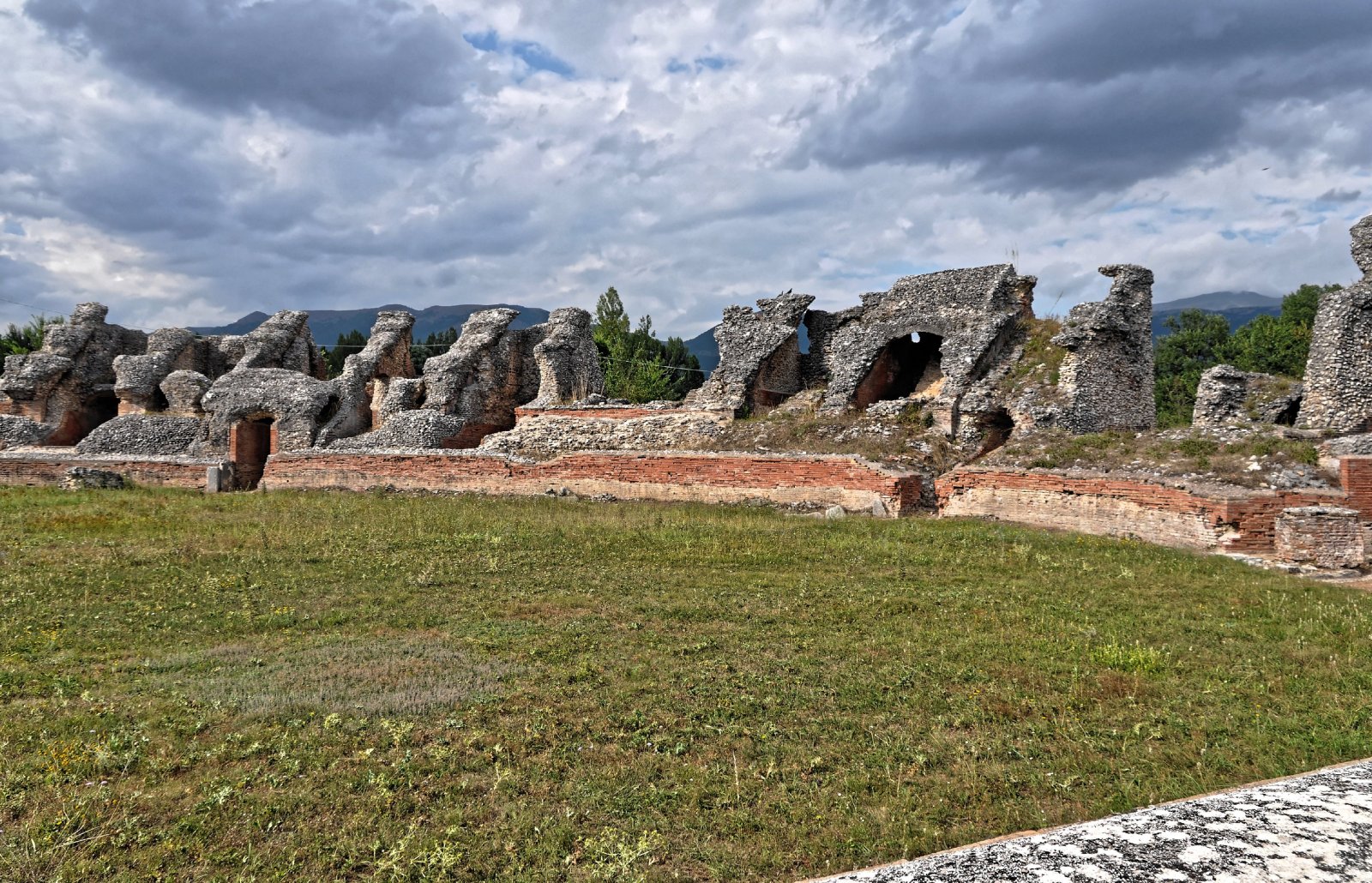 The Upper Aterno River Valley and the ancient Amiternum - Frazione S. Vittorino | Secret World Trip Planner