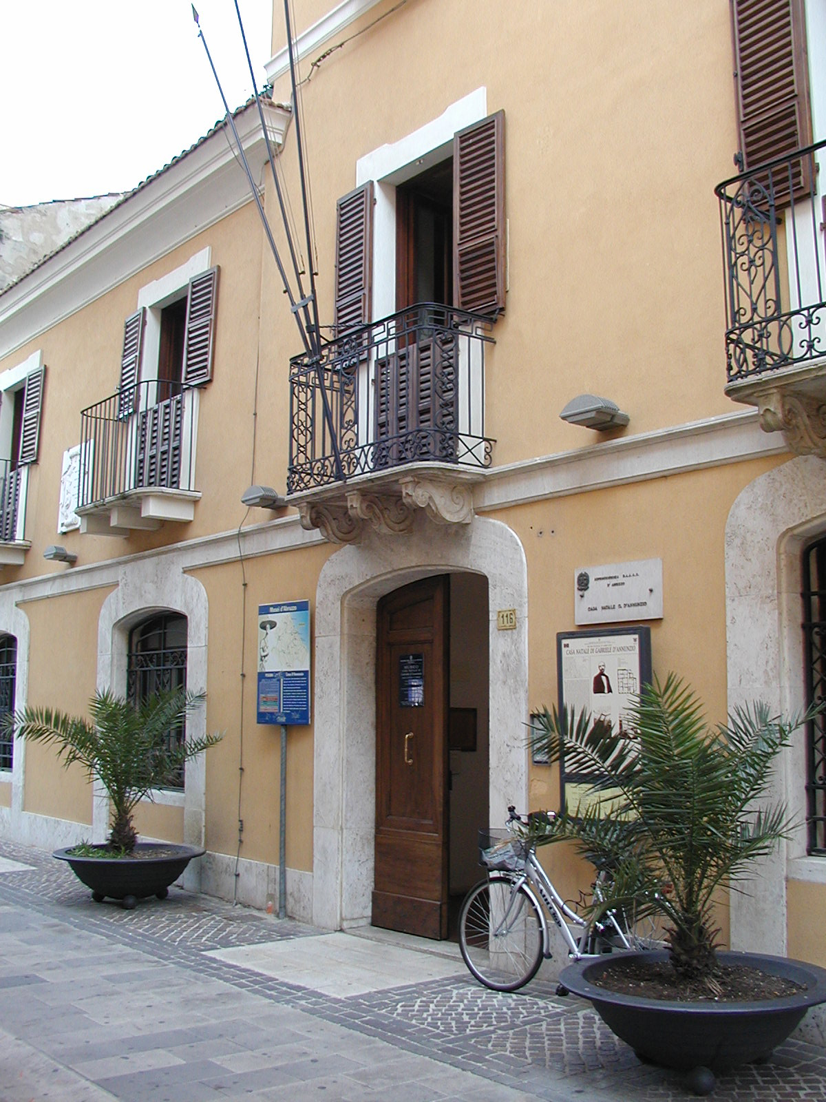 Jaioterria Gabriele D ' annunzio - Pescara | Secret World Trip Planner