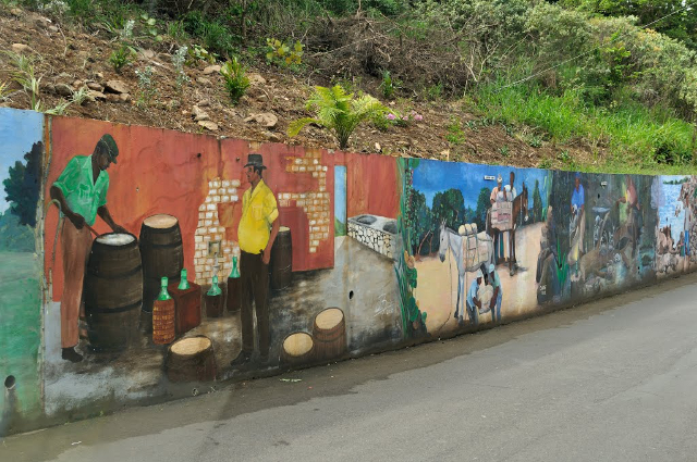 Fahie Hill Wandmalereien - Road Town | Secret World Trip Planner