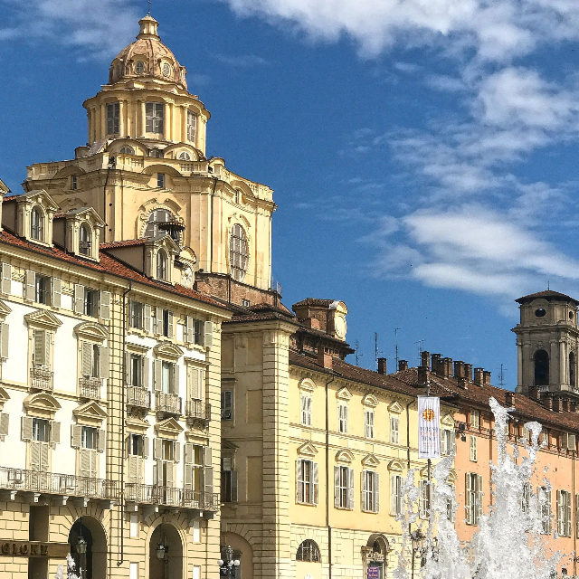 San-Lorenso qirollik cherkovi - Torino | Secret World Trip Planner