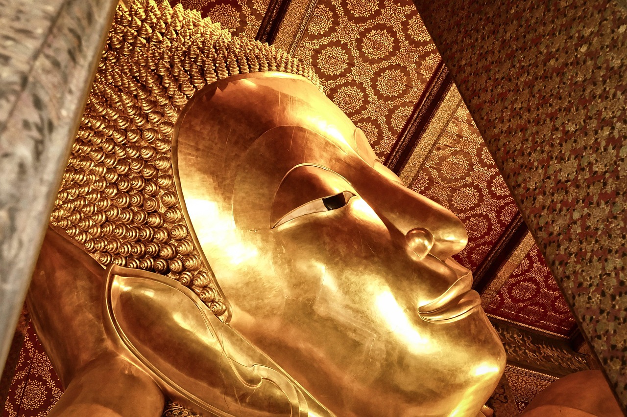 Bangkok | Wat Pho (der Tempel des Liegenden Buddha) - Phra Nakhon | Secret World Trip Planner