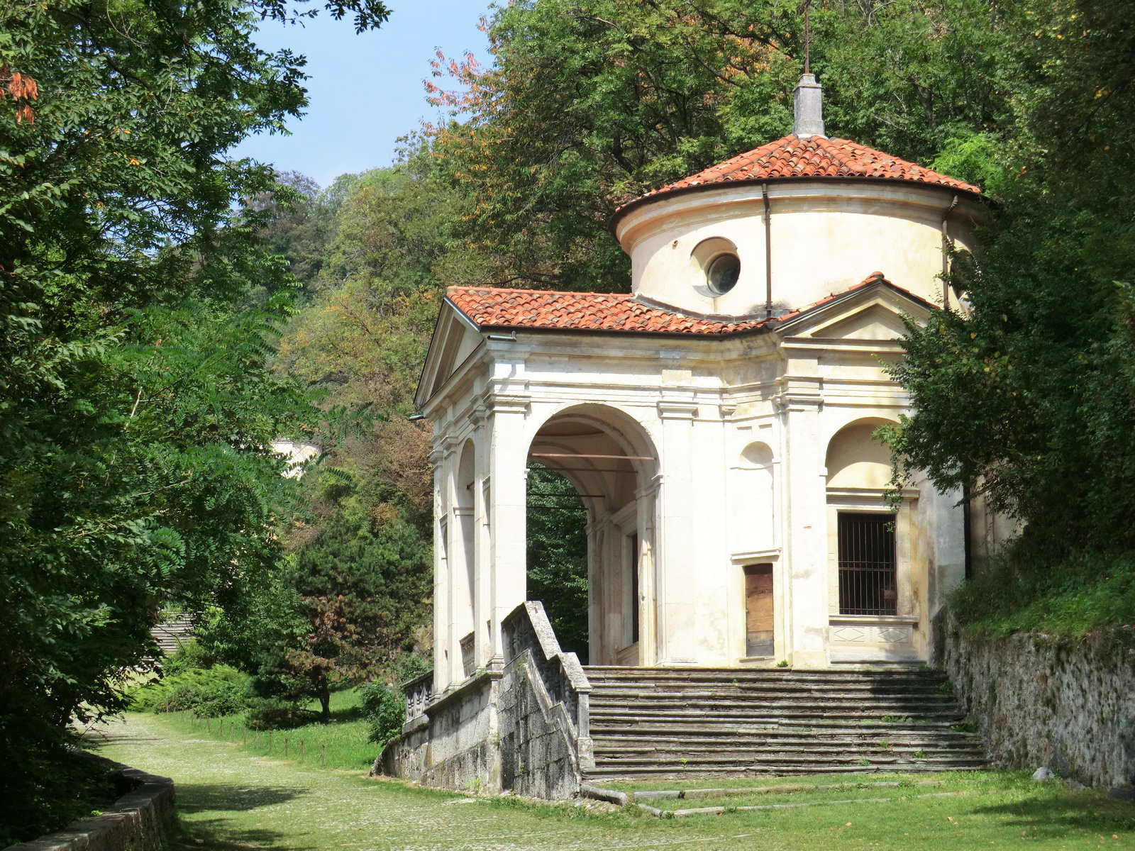 Heiliger Berg von Varese - Varese | Secret World Trip Planner