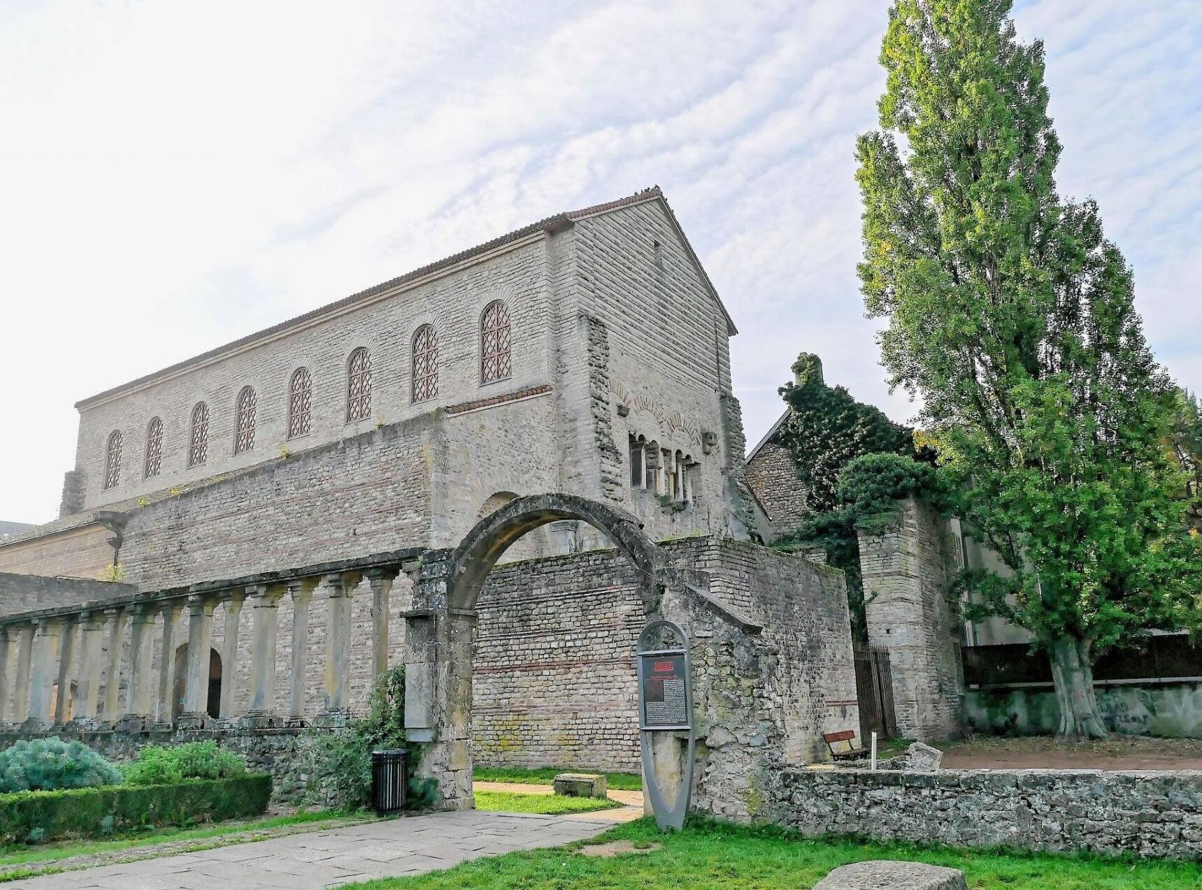 Metz | Basilika von Saint-Pierre-Aux-Nonnains — Metz