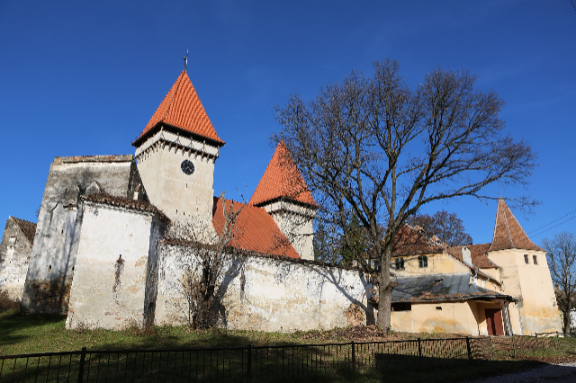 La chiesa fortificata di Dealu Frumos - Dealu Frumos | Secret World Trip Planner