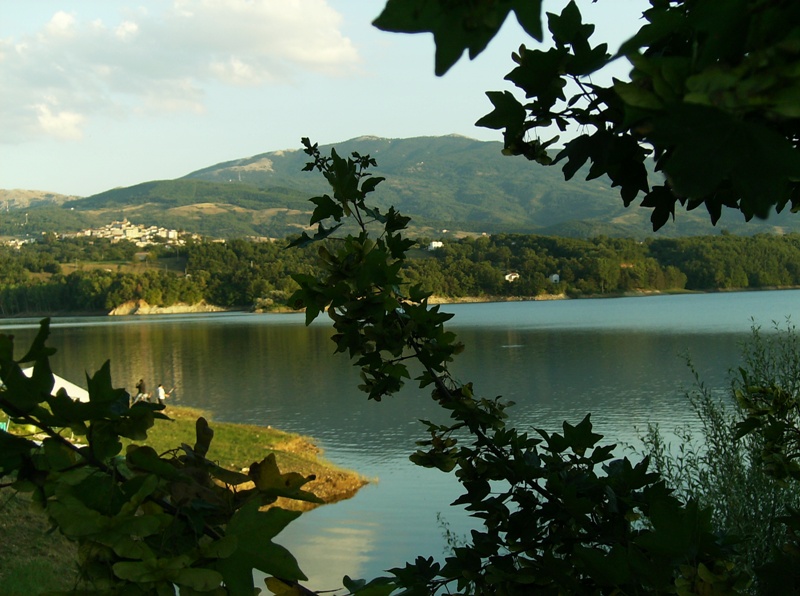 Pertusillo ရေကန် - Lago del Pertusillo | Secret World Trip Planner