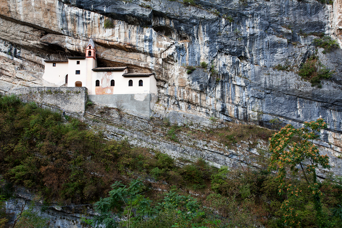 Einsiedelei des heiligen Kolumbus - Trambileno | Secret World Trip Planner