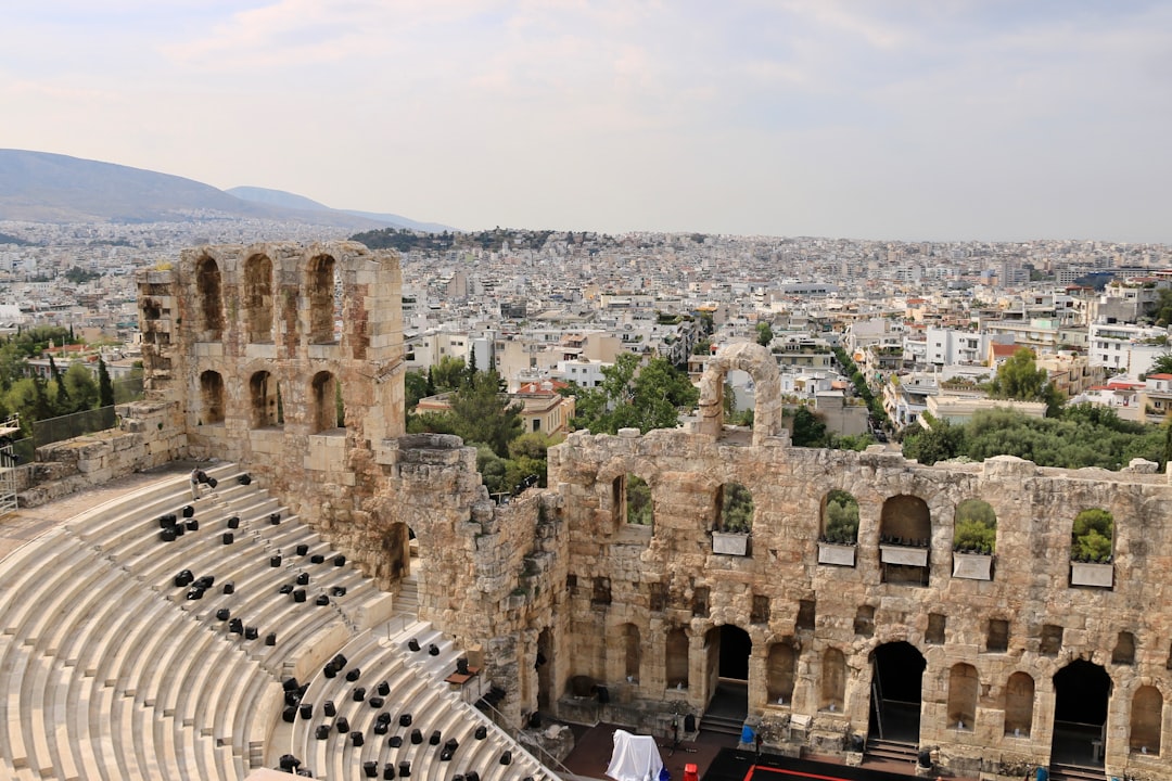 Athina: Théatro Dionysou (Theater des Dionysos) - Athina | Secret World Trip Planner
