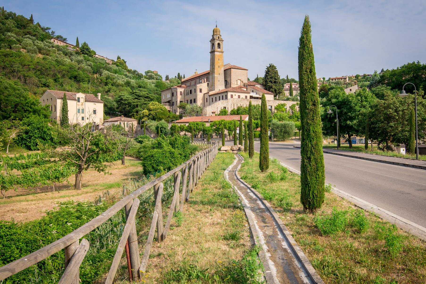Arquà Petrarca: Mittelalterliches Dorf auf den Euganeischen Hügeln - Arquà Petrarca | Secret World Trip Planner