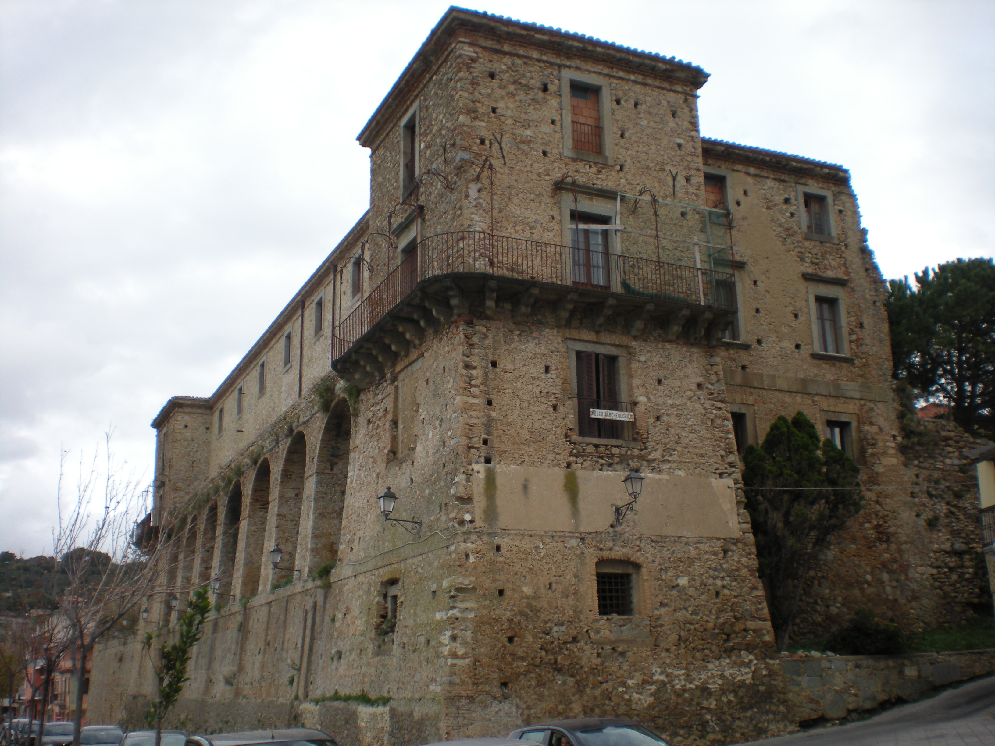 Nicotera: Istana Norman - Nicotera | Secret World Trip Planner
