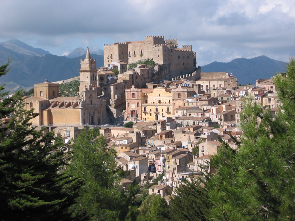 Schloss von Caccamo - Caccamo | Secret World Trip Planner