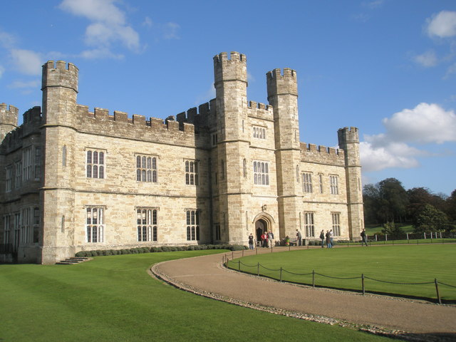Leeds Castle: “The Ladies Castle.” - Maidstone ME17 1PL | Secret World Trip Planner
