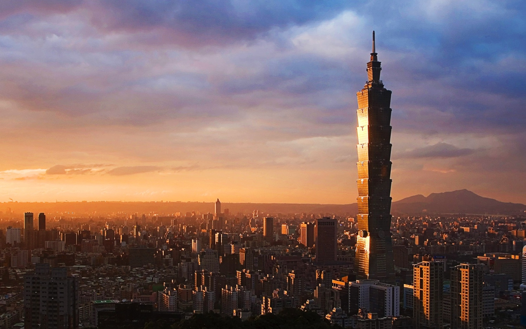 The tallest building in Taiwan:The Taipei 101 d — Taipei