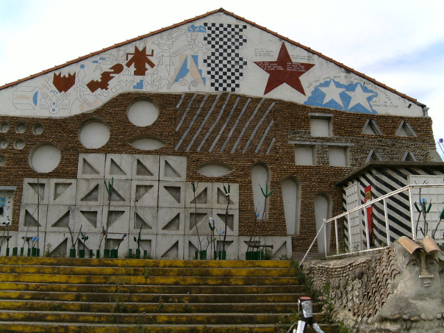 Musée d'Art Moderne di Saint Just d'Ardèche - Saint-Just-d'Ardèche | Secret World Trip Planner