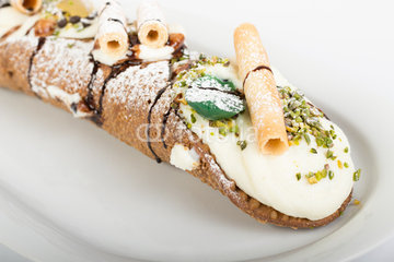Sizilianischer Cannolo - Piana degli Albanesi | Secret World Trip Planner