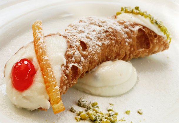 Sizilianischer Cannolo - Piana degli Albanesi | Secret World Trip Planner