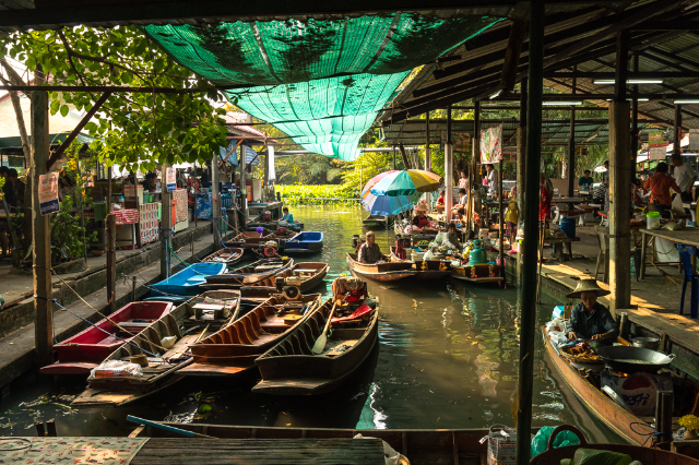 Khlong Lat Mayom Floating Market - Khet Taling Chan | Secret World Trip Planner