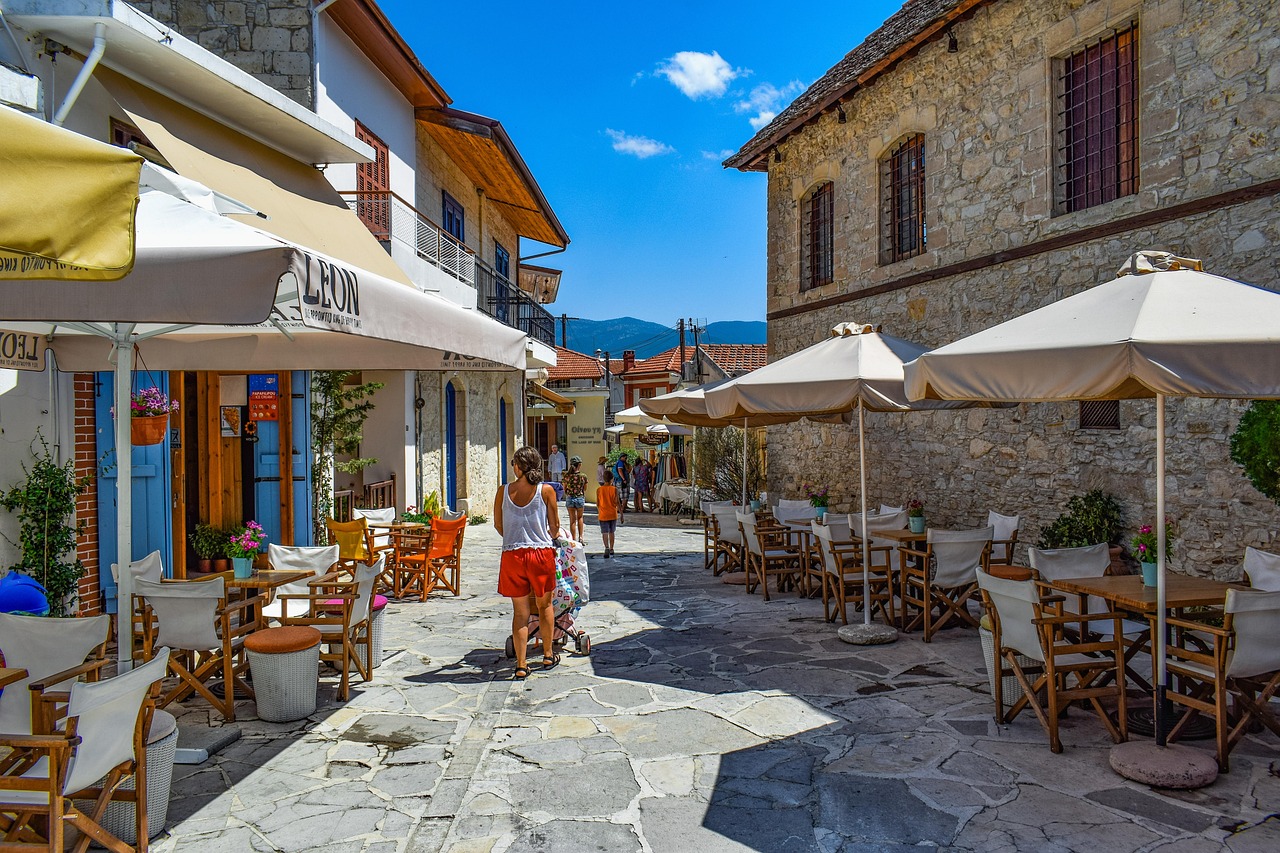 Cipro : Omodos in district of the Wine villages - Omodos | Secret World Trip Planner