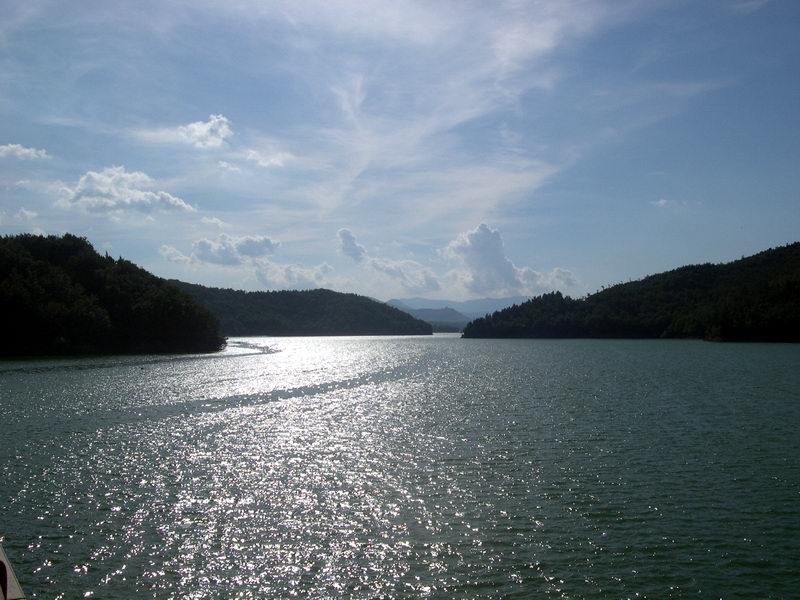Λίμνη Pertusillo - Lago del Pertusillo | Secret World Trip Planner