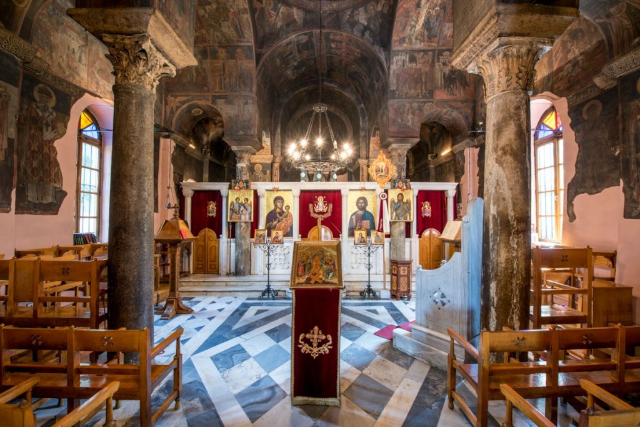 Monastero di Petraki: Un santuario bizantino in mezzo alla frenesia di Atene - Athina | Secret World Trip Planner