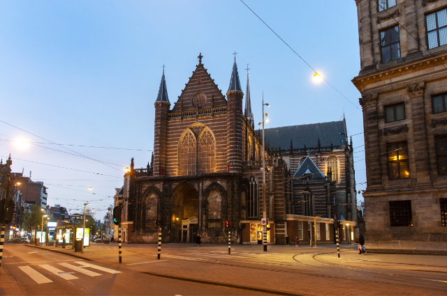 Nuova Chiesa — Amsterdam