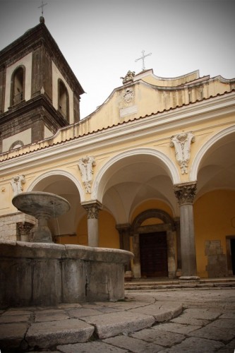 Sant'Agata de' Goti ဘုရားရှိခိုးကျောင်း - Sant'Agata Dé Goti | Secret World Trip Planner