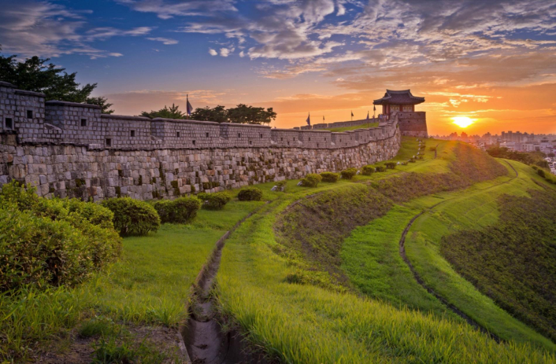 Festung Suwon — Suwon