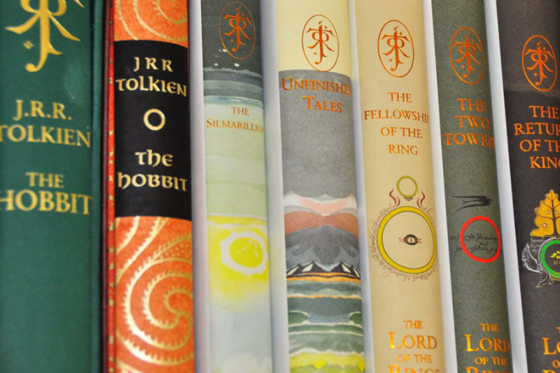 Collezione J.R.R. Tolkien - Milwaukee | Secret World Trip Planner