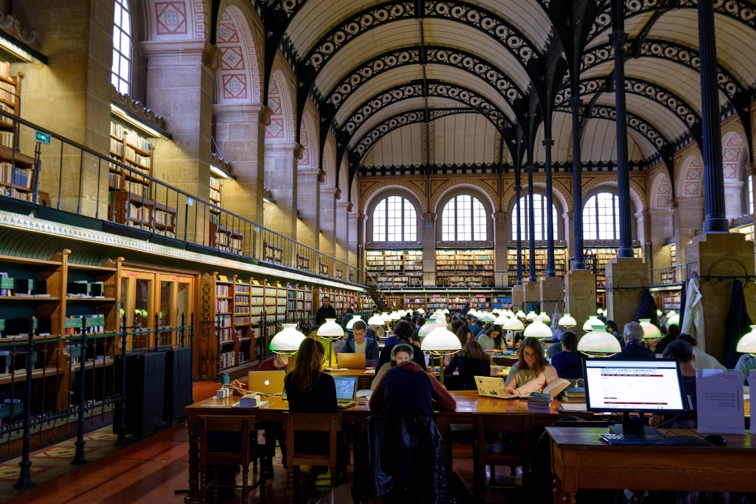 Bibliothèque Nationale in Paris - Parigi | Secret World Trip Planner